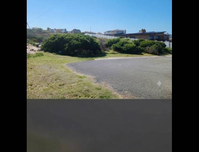 LAND FOR SALE IN DANA BAY